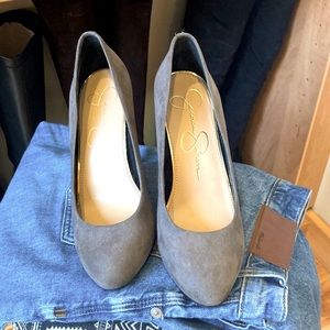 Grey Jessica Simpson Pumps - great used condition